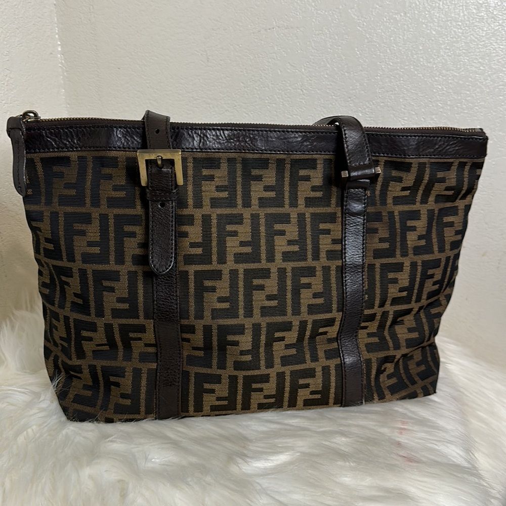 💯Authentic Fendi Zucca Tote Handbag🍀 - Picture 3 of 17